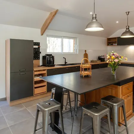 La Porte D'arcy - Grand Jardin Et Piscine Partagee * Fère-en-Tardenois